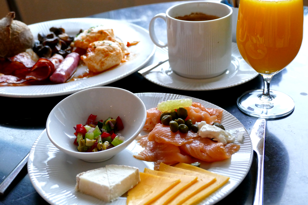 Breakfast at the Renaissance Porto Lapa Hotel