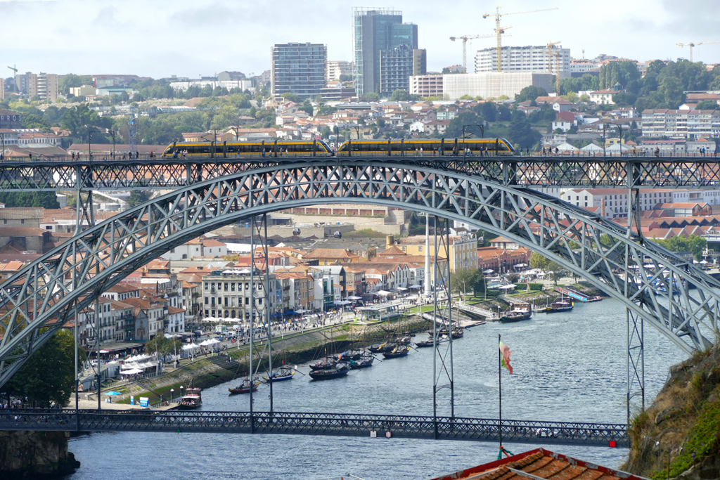 Dom Luís I Bridge, best of Porto also for solo travel