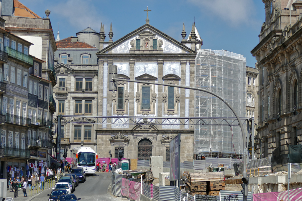 Igreja de Santo António dos Congregados, best of Porto also for solo travel