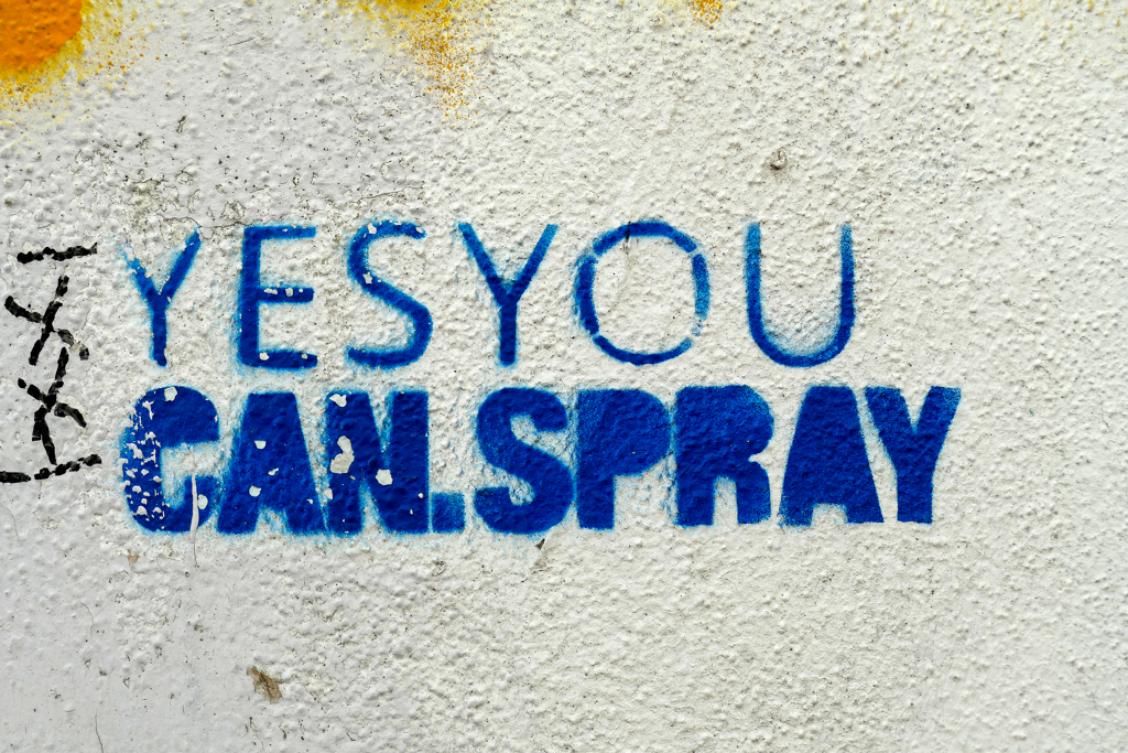 Sprayed tag in Lisbon.