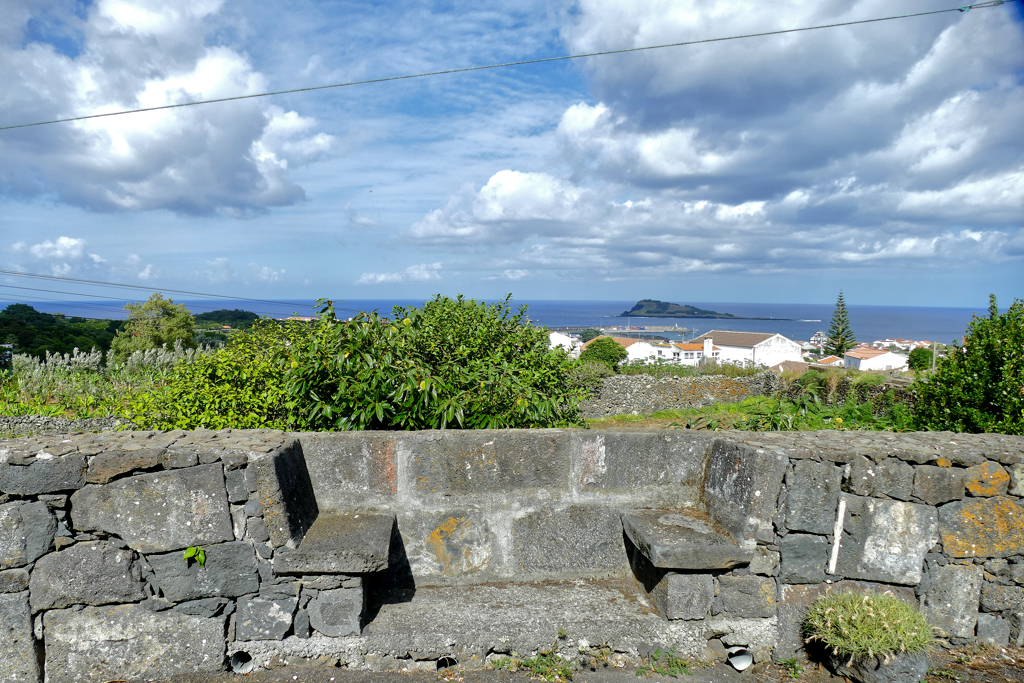 Seats in front of the Casa da Madrinha.