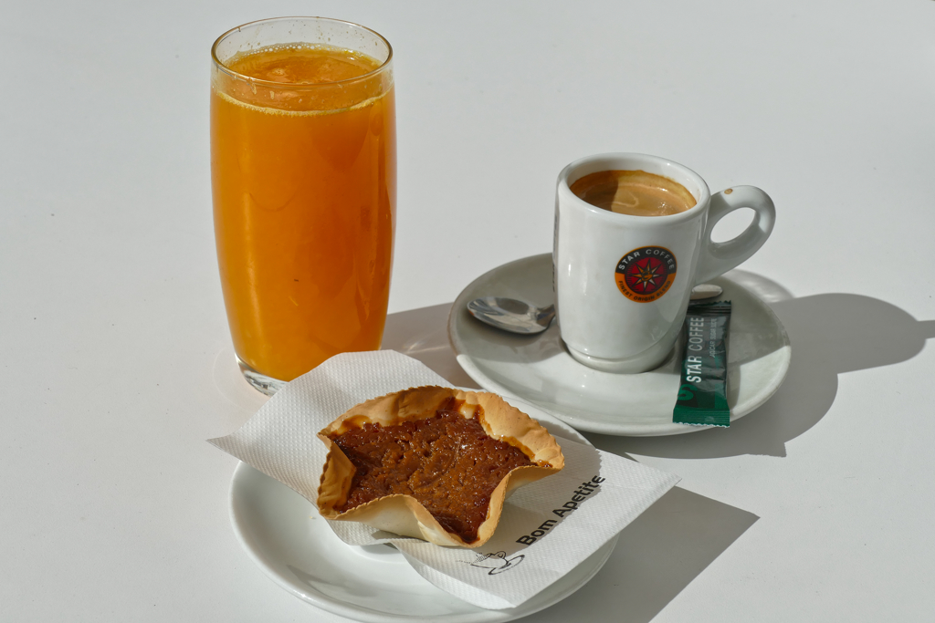 Morning snack in Praia da Sao Mateus.