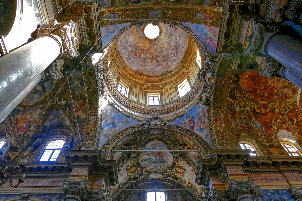 Amazing paintings decorate the ceilings and the dome of the Chiesa di San Giuseppe dei Padri Teatini.