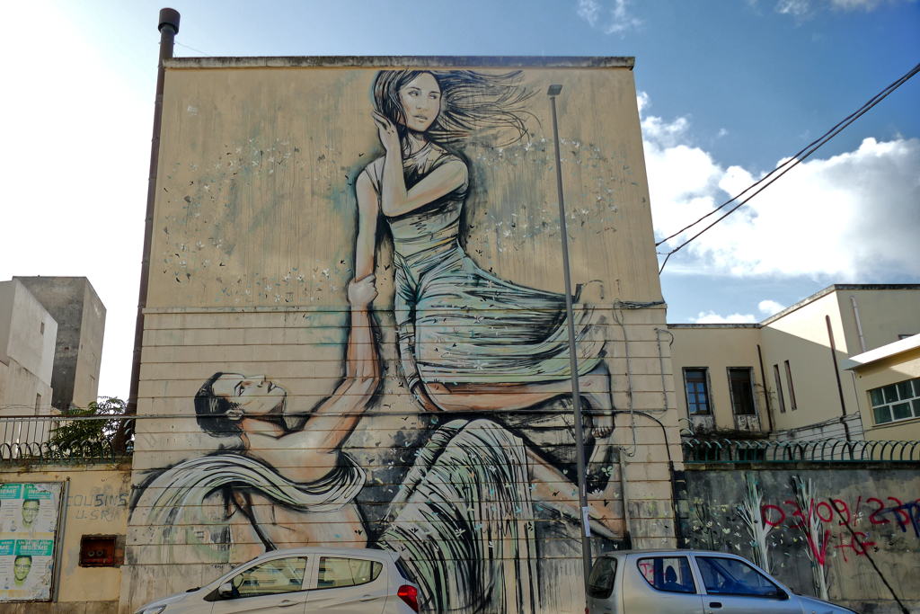 The myth of Arethusa and Alpheus, depicted by Alice Pasquini. I've introduced her work already in my post Best Street Art in BERLIN.