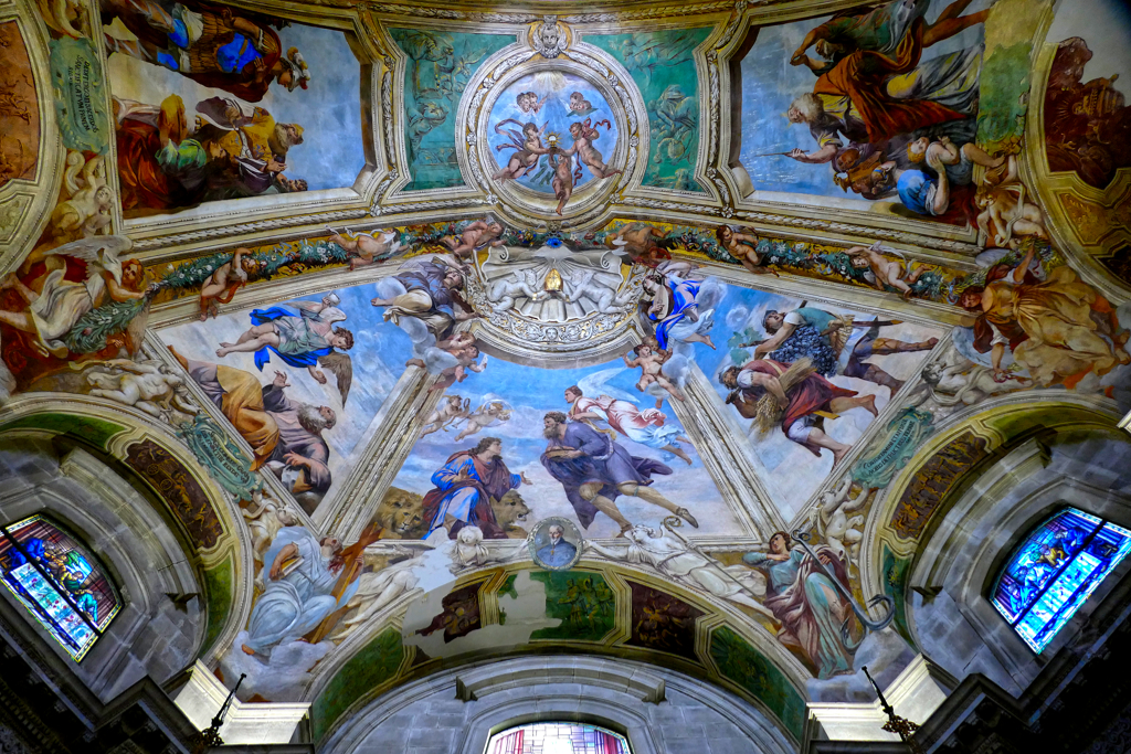 Frescoes at the Cattedrale Metropolitana della Natività di Maria Santissima