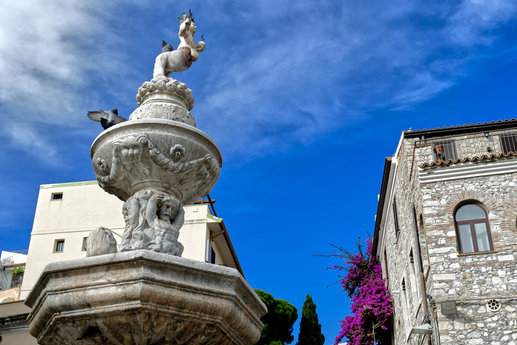 Fontana di Piazza Duomo