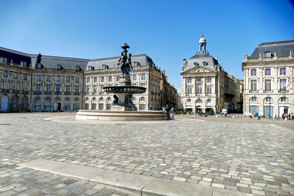 Place de la Bourse in Bordeaux