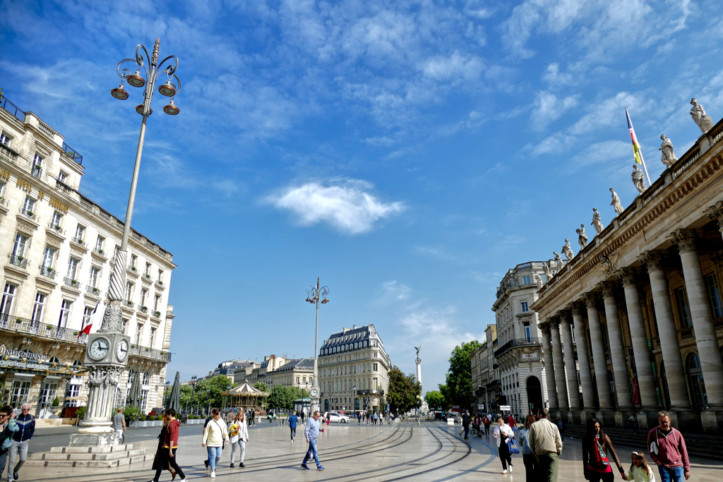 Place de la Comédie in Bordeaux.