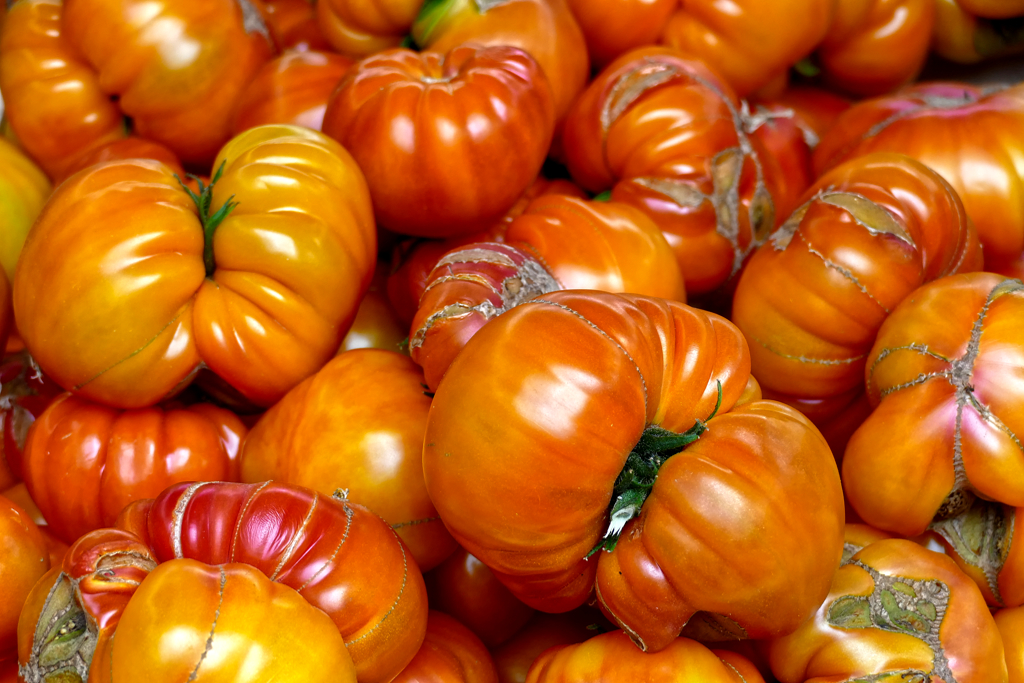 Tomatoes at the Marché des Capucins