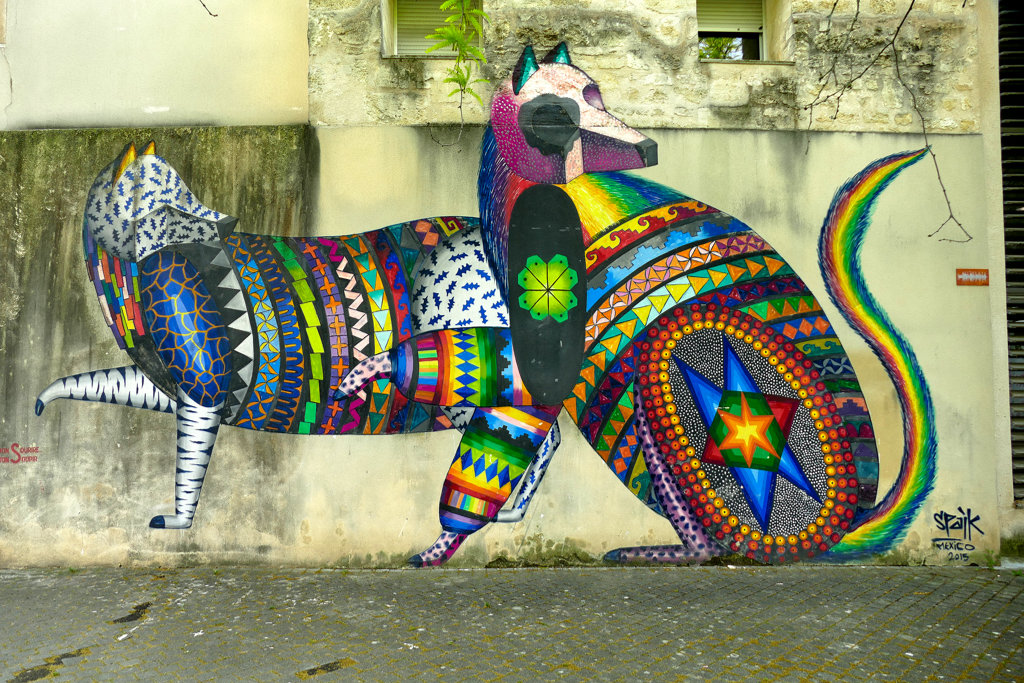 Mural by SPAIK in Bordeaux on the left bank of the river Garonne