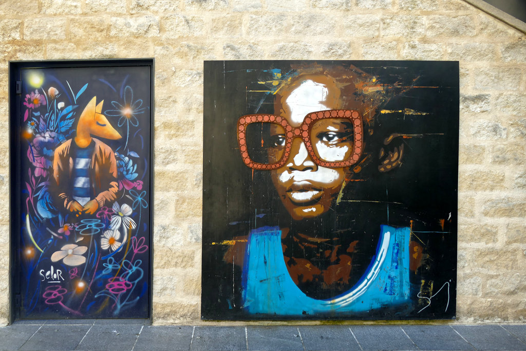 Mural by Seny in Bordeaux on the left bank of the river Garonne