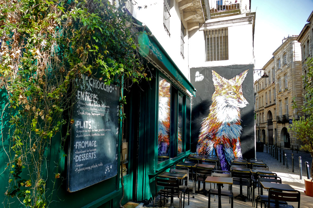 Mural by A-MO in Bordeaux on the left bank of the river Garonne