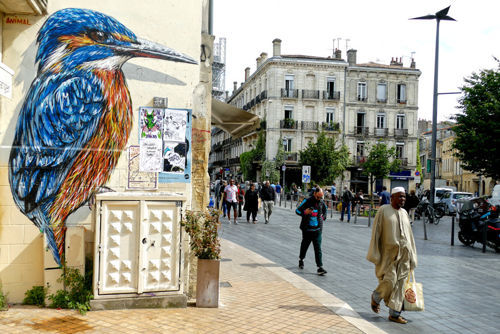Mural by A-MO in Saint-Michel in Bordeaux.