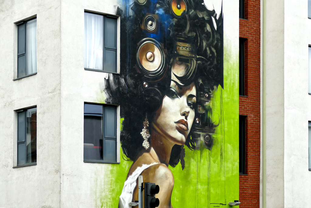 Mural by epod3000 in Cheltenham