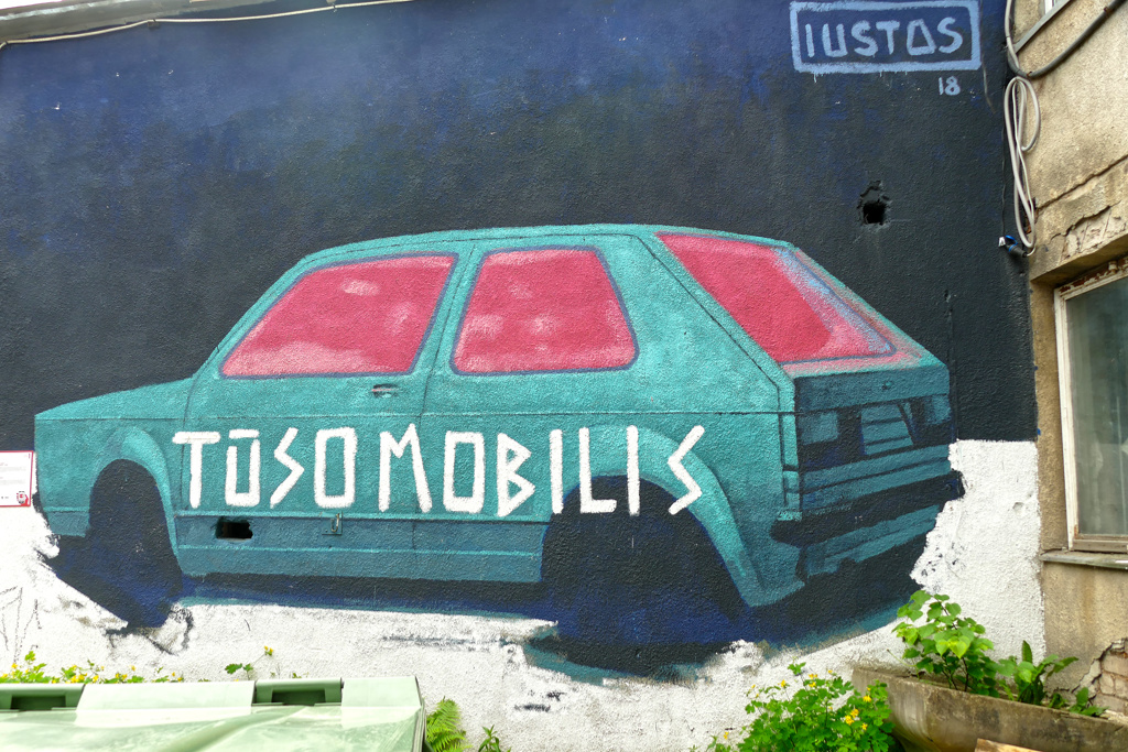 Mural by IUSTAS