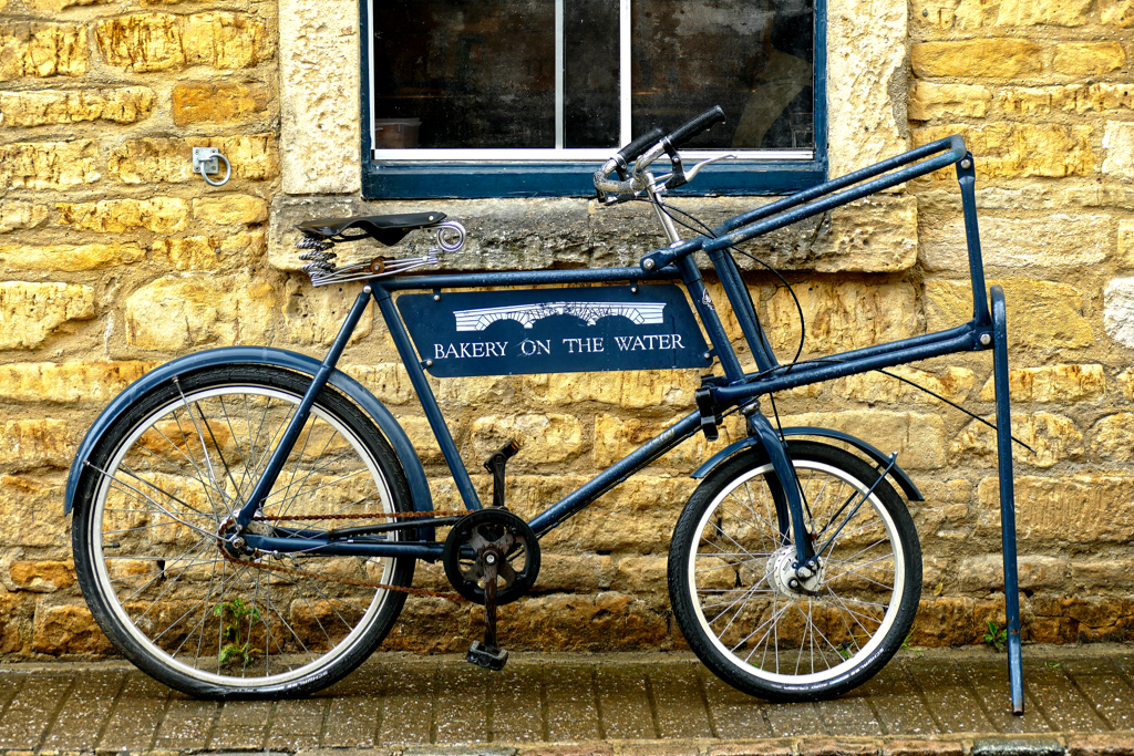 Bike in bourton-on-the-water
