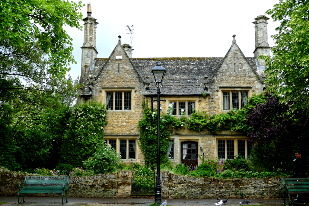 House in bourton-on-the-water