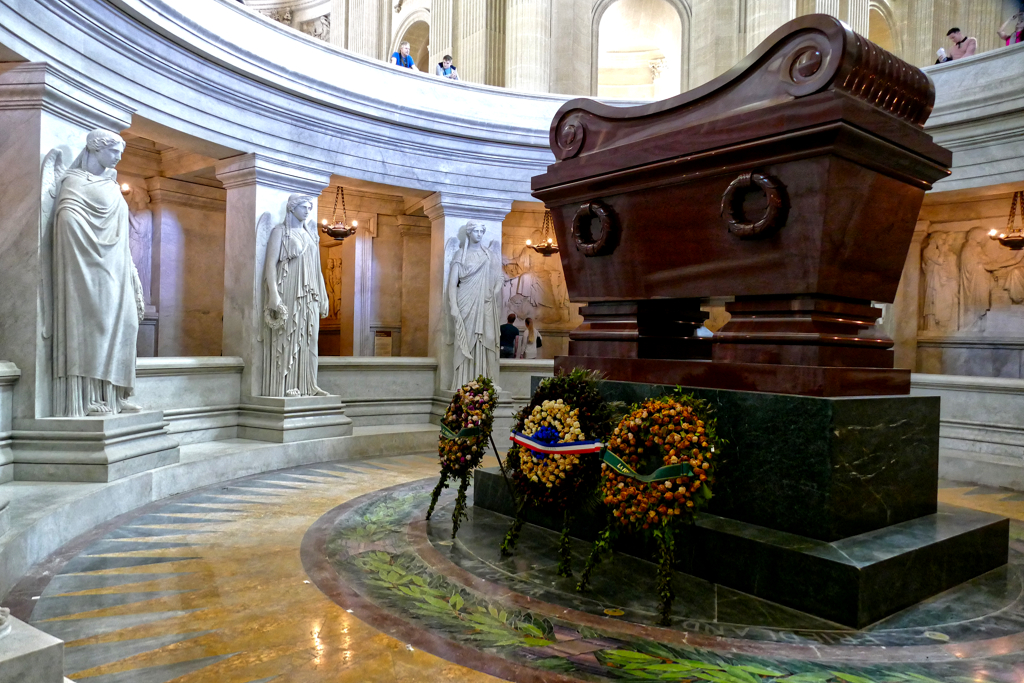 Tomb of Napoleon Bonaparte surrounded by twelve victories.