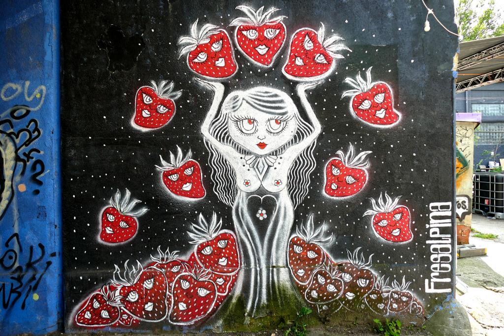 The Freedom Strawberry by Fresalpina.