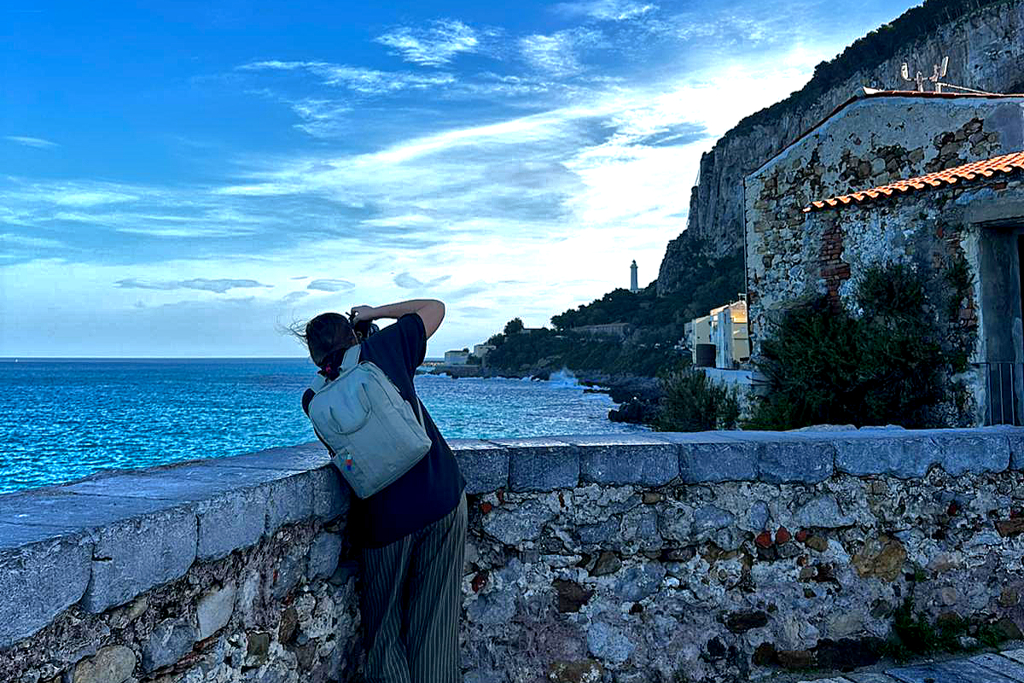 Renata Green taking pictures in Cefalù.