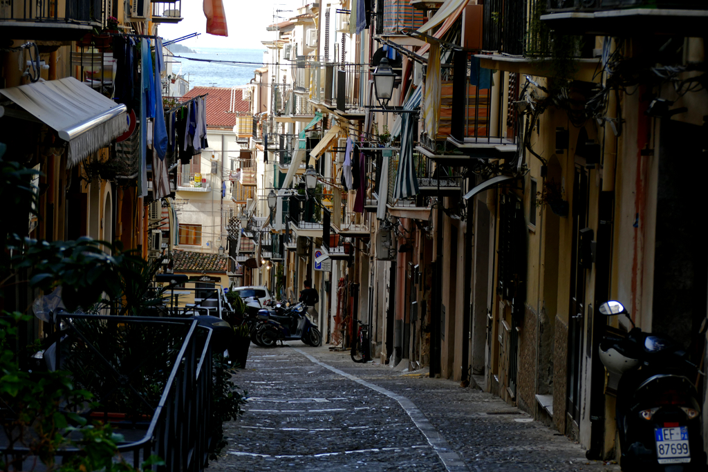 Via Gioeni in Cefalù