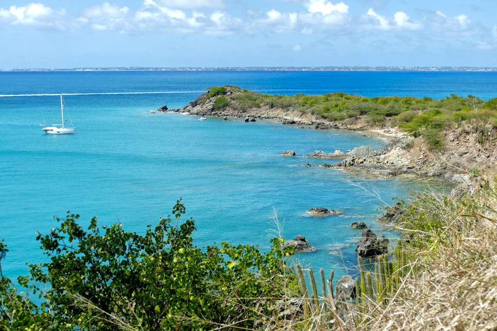 View of the sea from the Piste Anse Guichard.