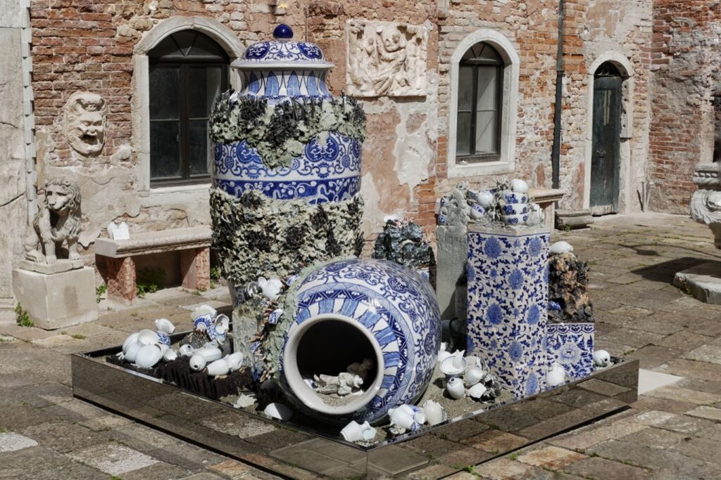 installation Monumentale: Ode to the Forgotten Voyage by Thai artist Wasinburee Supanichvoraparch. It is part of the collateral Spirits of Maritime Crossing at the Palazzo Rocca Contarini Corfù 