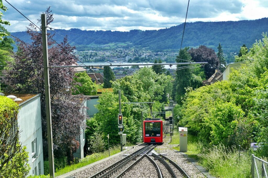 Funicular going up the Zurichberg.