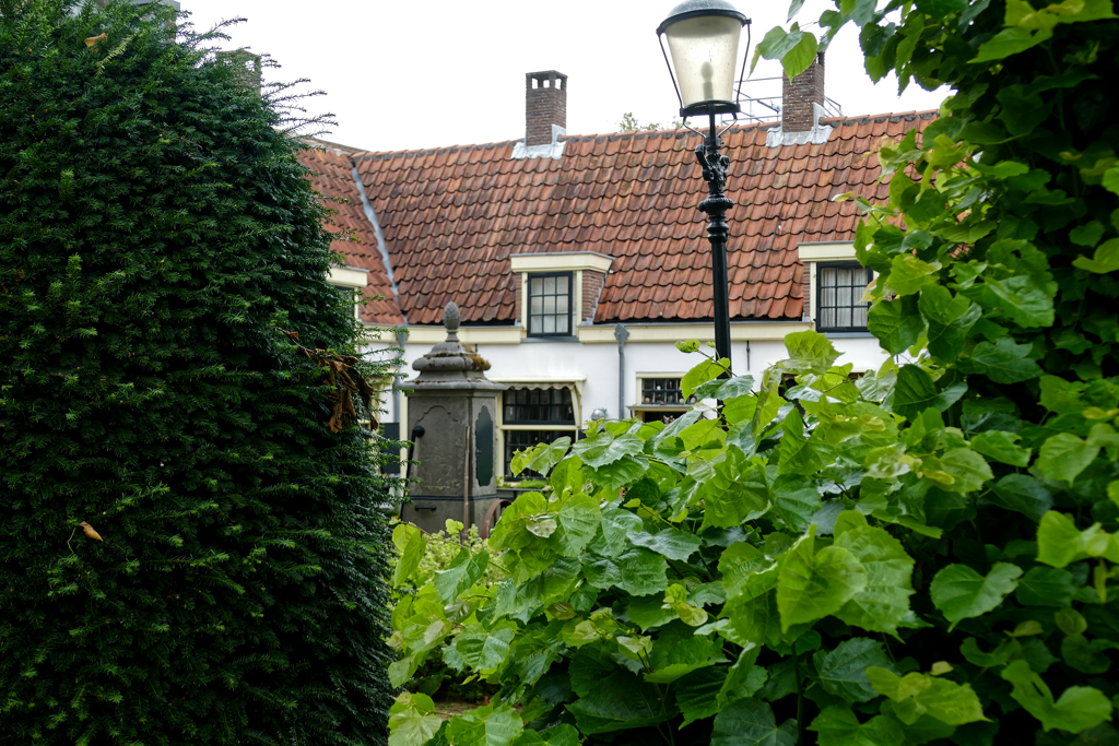 Hofje van Loo in Haarlem.