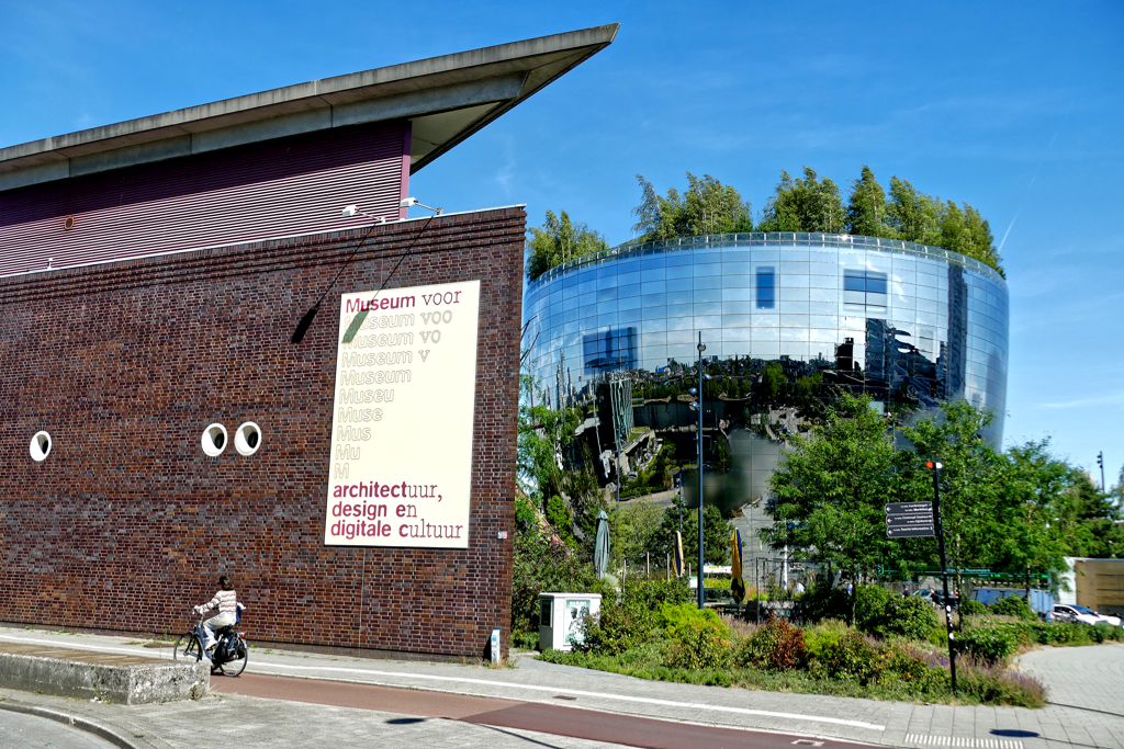 Directly next to Depot and Boijmans is Het Nieuwe Instituut, the national museum and research institute for architecture, design, and digital culture of the Netherlands, designed by Jo Coenen.