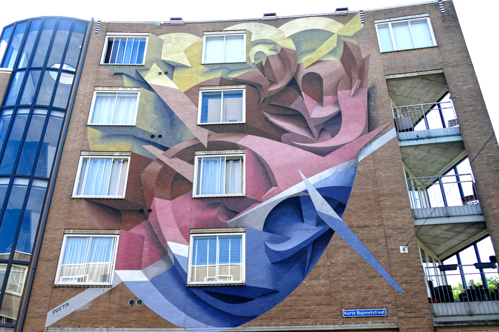 Best Street Art in Rotterdam by Peeta.