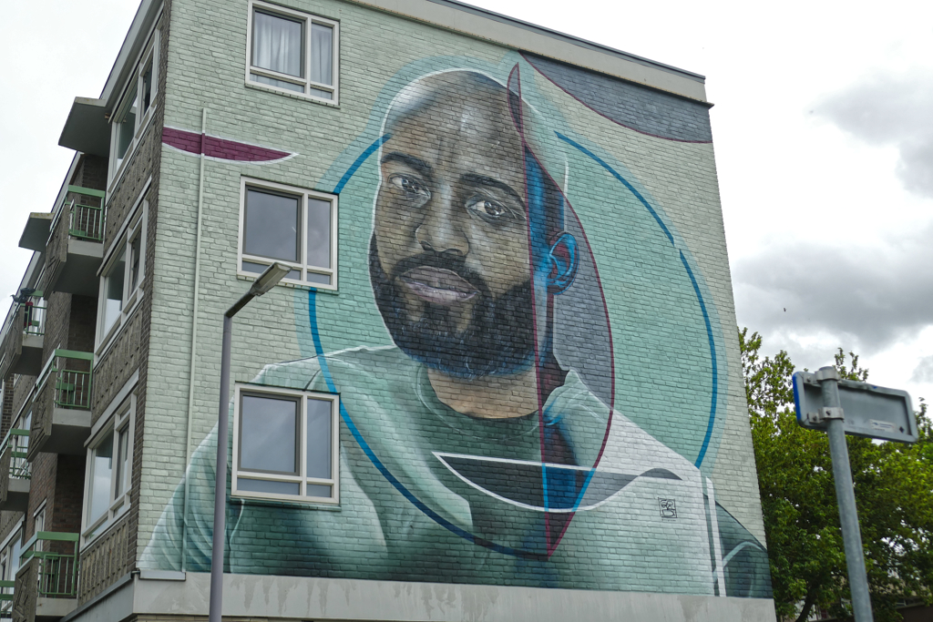 Best Street Art in Rotterdam by Gomad.