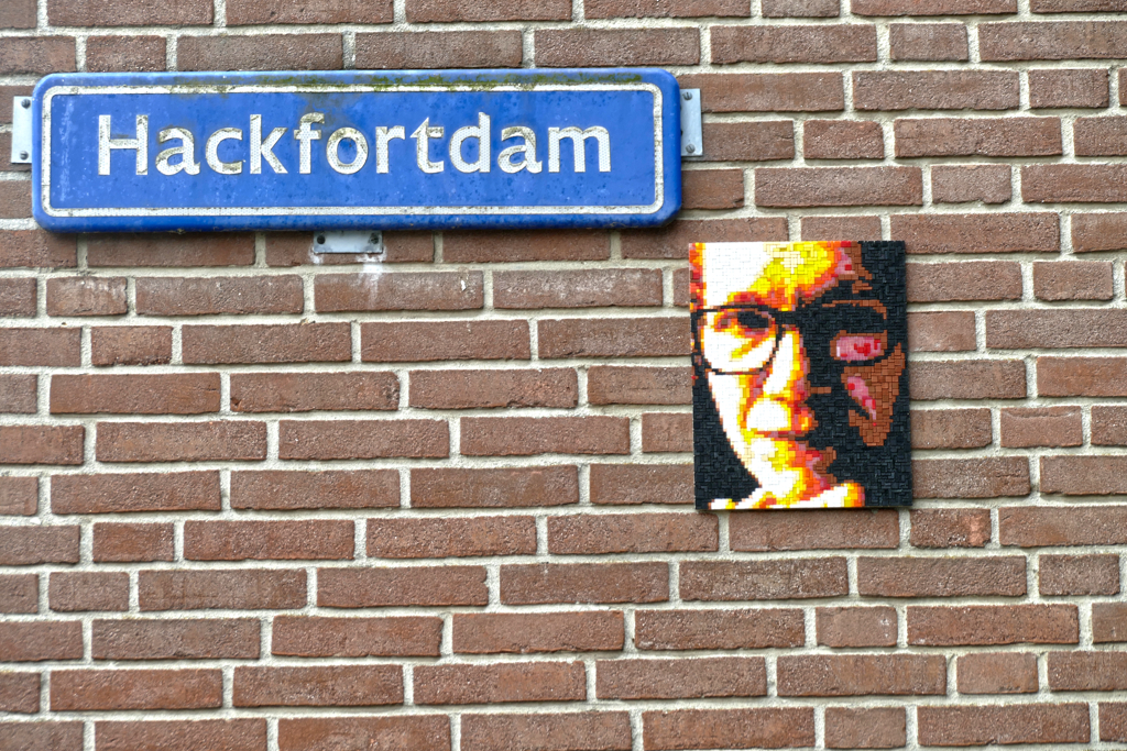 Best Street Art in Rotterdam North by Satoshi Nakamoto.