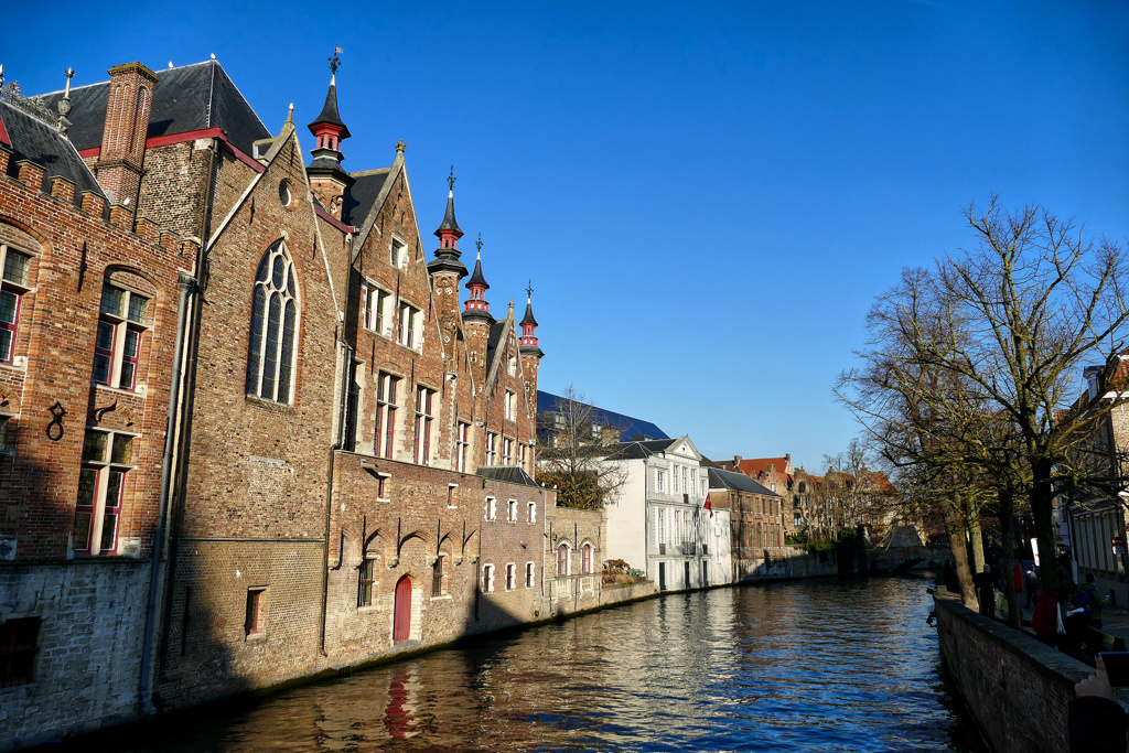 The Brugse Vrije, hence, the Manor of the Liberty of Bruges, along the Groenerei canal.