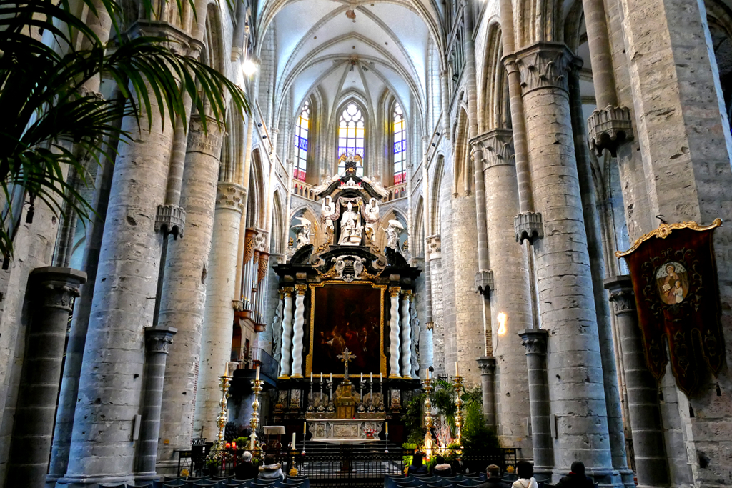 The choir area of Saint Nicholas' Church in Ghent.