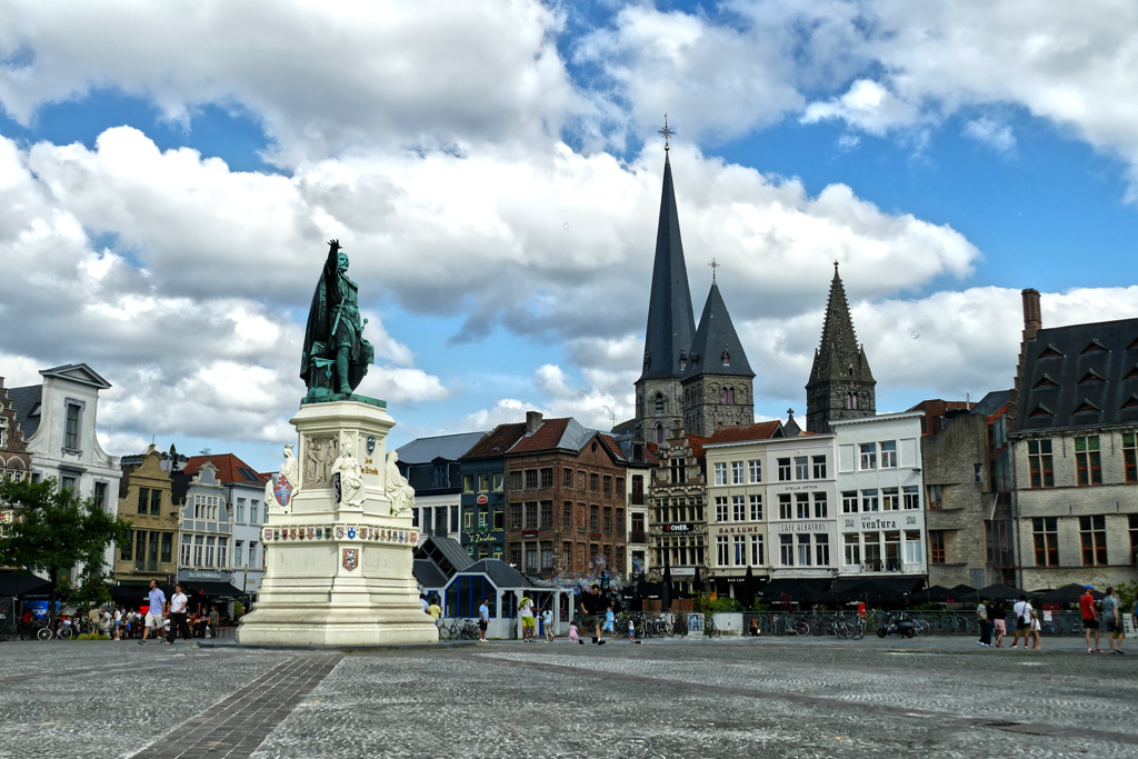 Vrijdagmarkt.
