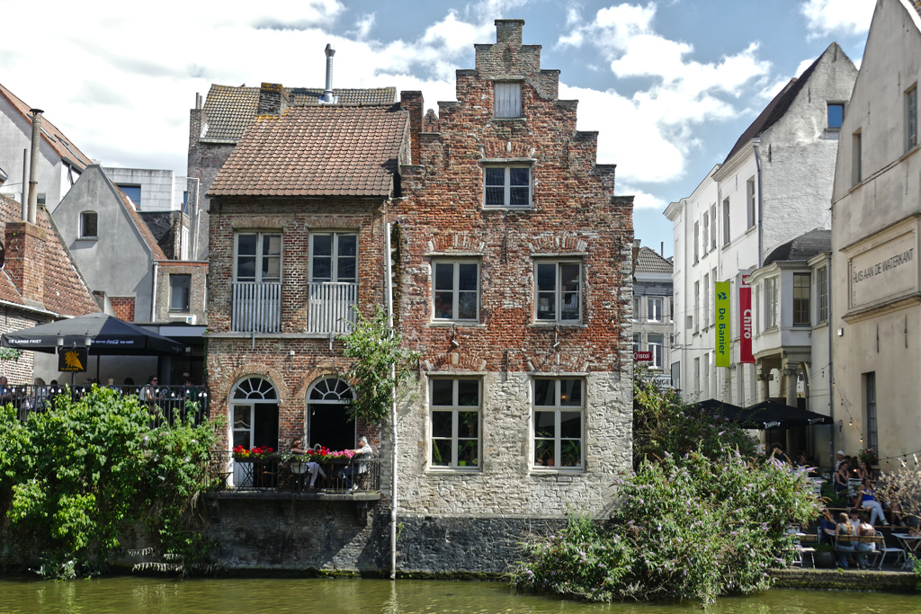 Kraanlei in Ghent.