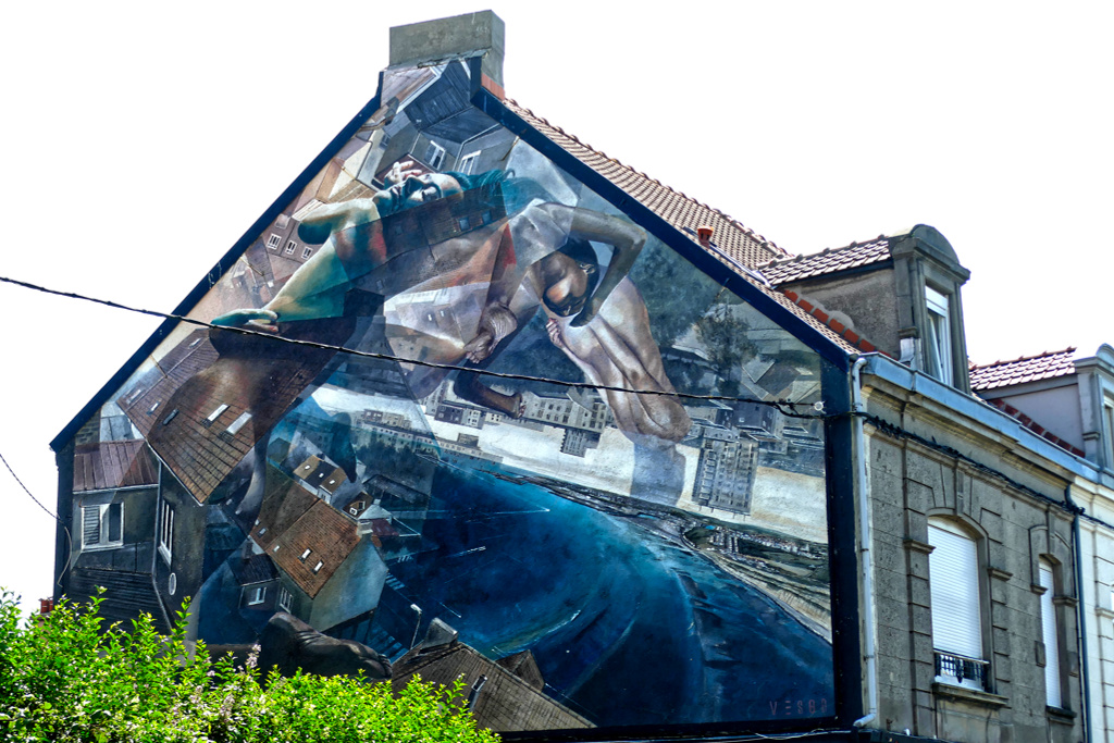 Best Street Art in the northern area of Boulogne sur Mer by Vesod.