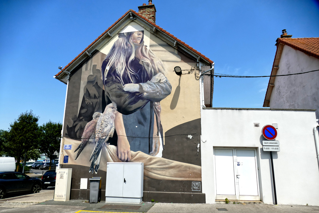 Best Street Art in the northern area of Boulogne sur Mer by TelmoMiel.