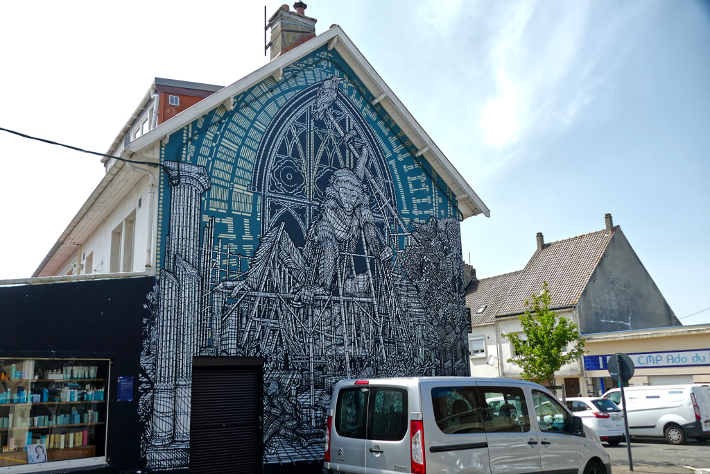Best Street Art in the northern area of Boulogne sur Mer by Monkey Bird Crew.