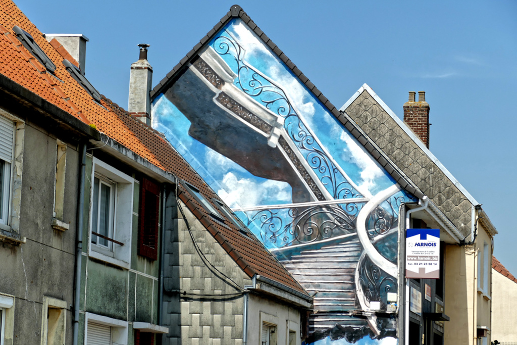 Best Street Art in the northern area of Boulogne sur Mer by Balouz.