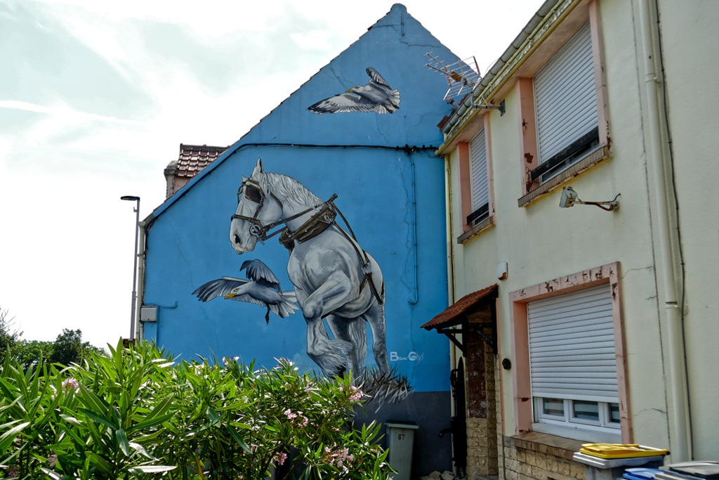Best Street Art in the northern area of Boulogne sur Mer by Bruno Ghys.