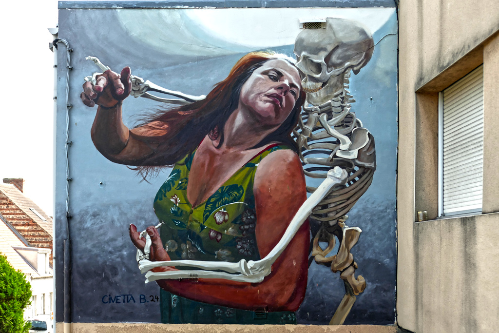 Best Street Art in the northern area of Boulogne sur Mer by Bertrand Civetta.