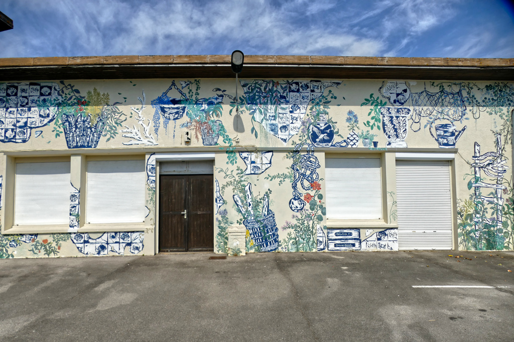 Best Street Art in the northern area of Boulogne sur Mer by Oriane Gosset & Céline Caux.