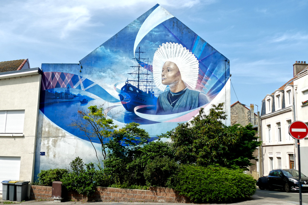 Best Street Art in the nothern area of Boulogne sur Mer by Shadow.