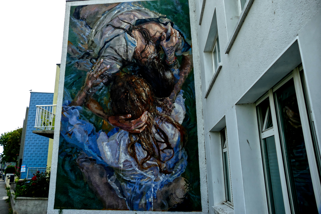 Best Street Art in the nothern area of Boulogne sur Mer by Rouge Hartley.