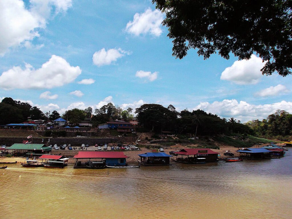 The riverfront of the Kuala Tahan village.