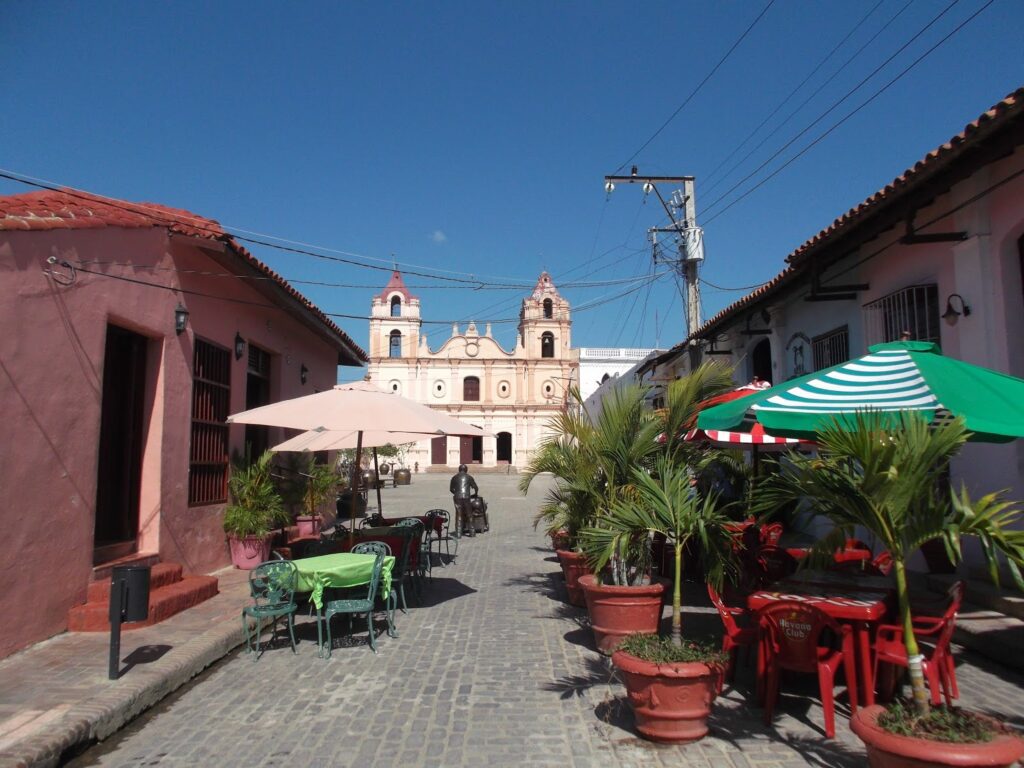 Plaze del Carmen and Iglesia Nuestra Señora del Carmen in Camagüey