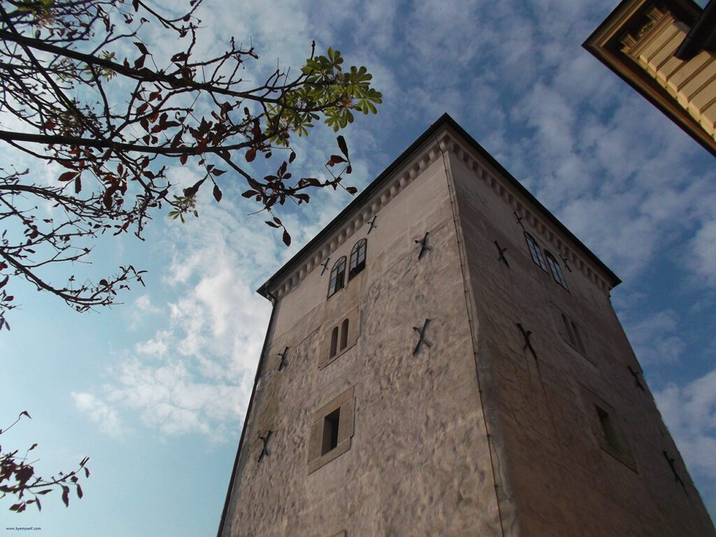 The Lotrščak Tower where the daily midday magic happens.