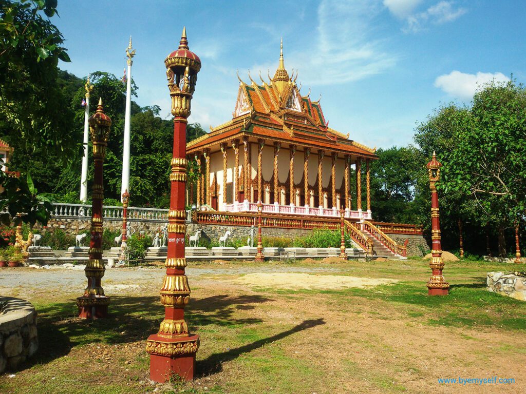 Wat Samok Raingsey in Kep